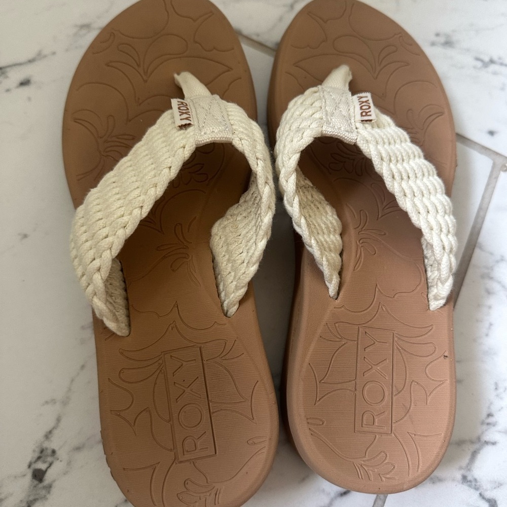 Roxy Beige and Brown Flip Flops
